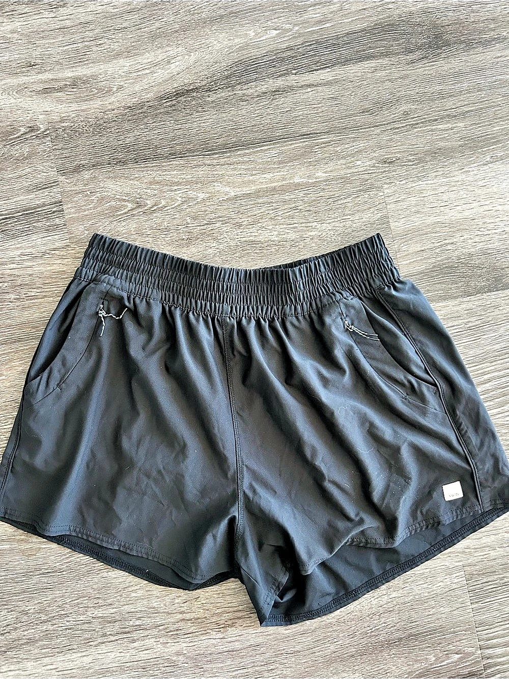 Vuori Daily Speed Short 2.5" Black Athletic Shorts